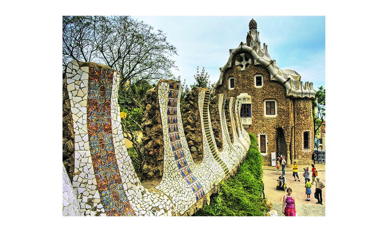 Atic Gaudi-Gracia Apartment Barcelona Bagian luar foto