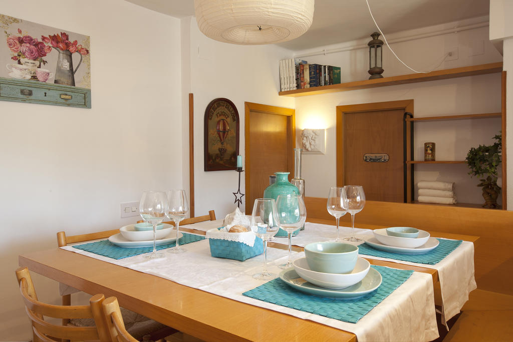 Atic Gaudi-Gracia Apartment Barcelona Bagian luar foto